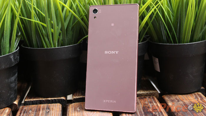 Live Photos Of New Pink Sony Xperia Z5 Premium Spotted