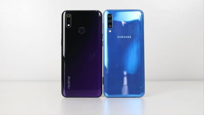Realme 3 Pro vs Samsung Galaxy A50